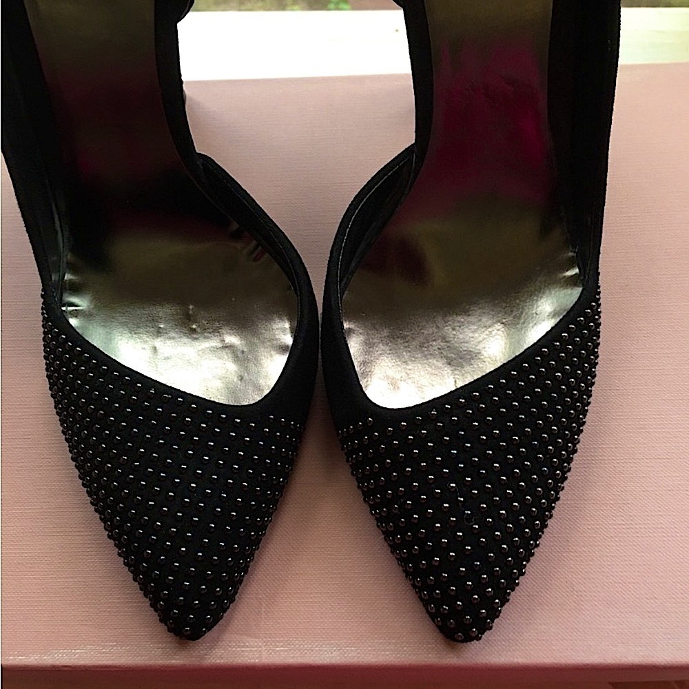 Miu Miu Black Suede Studded D'Orsay Pumps 💎🖤